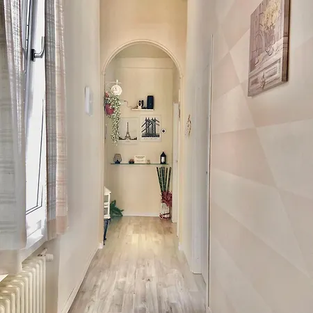 Maison Sarraj 3* Parma
